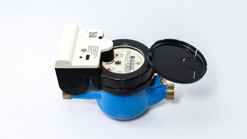  多流干式无线远程 B 级 / R80 / R100 智能预付费水表，带 Lora / Nb-IoT